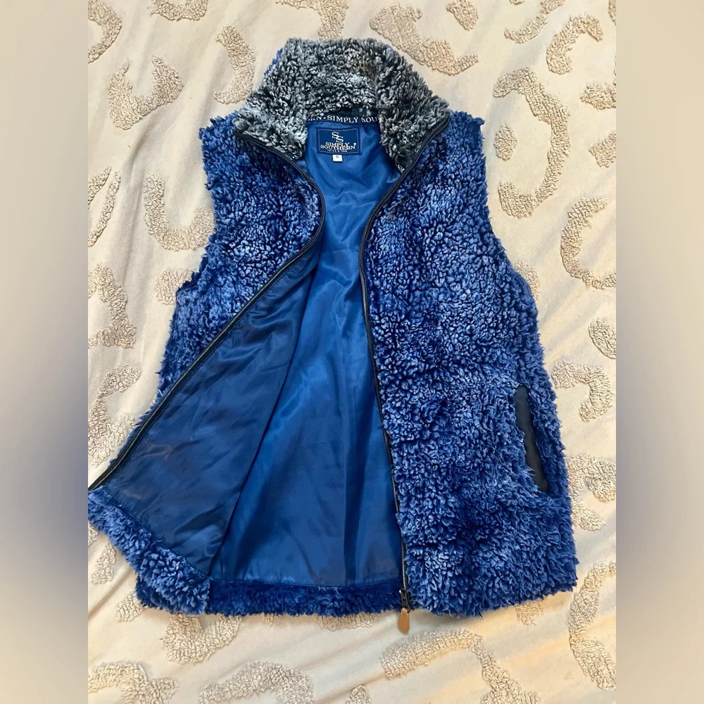 💥 2/$15!! Simply Southern Navy Fleece Sherpa Zip-Up Vest 💙 - Picture 4 of 6